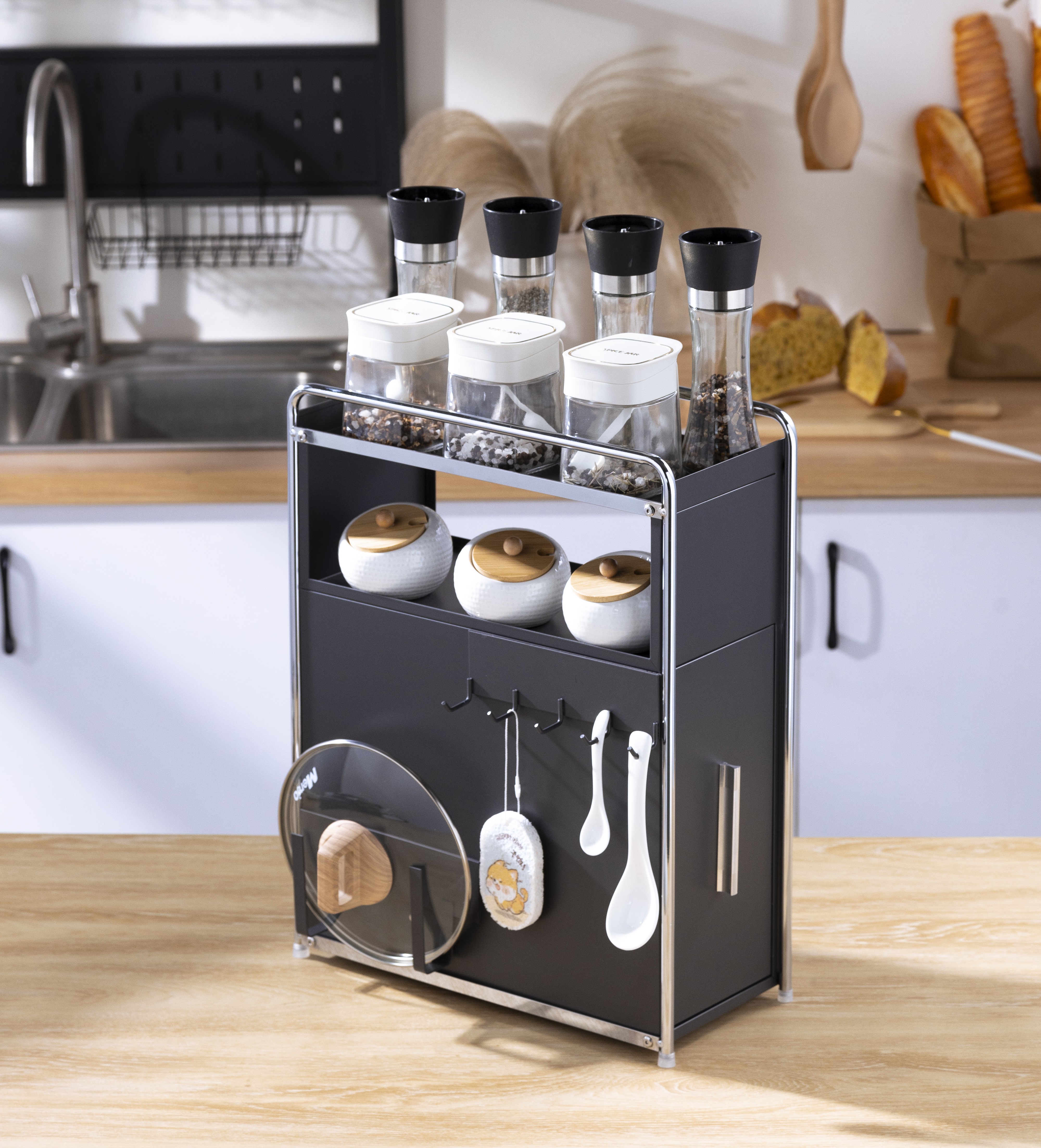 향신료 저장 캐비닛